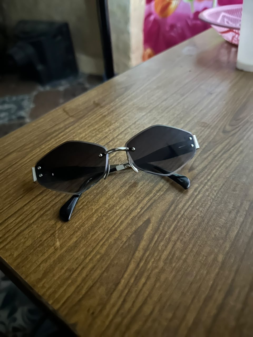 Stylish Fashion Sunglasses – Modern UV Protection Eyewear